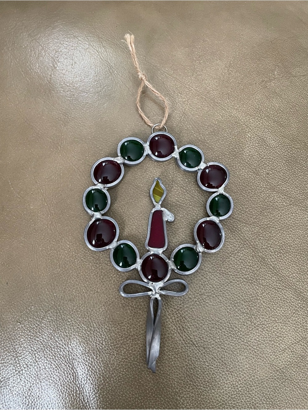 Vintage Christmas Stained Glass Holly Berry Wreath Candle Window 7” Suncatcher